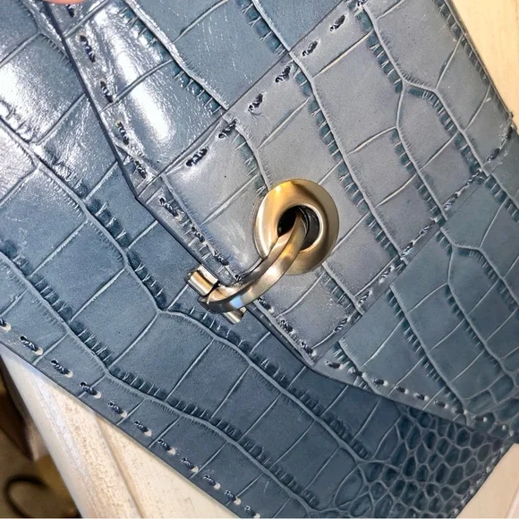 Ann Taylor Elegant Blue Crocodile-Embossed Leather Purse NWOT - Picture 10 of 11